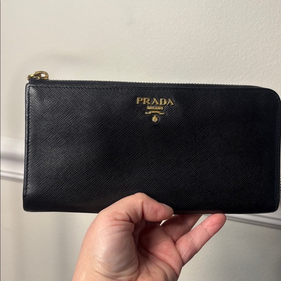 Prada Saffiano Long Continental Zip wallet - Picture 10 of 12